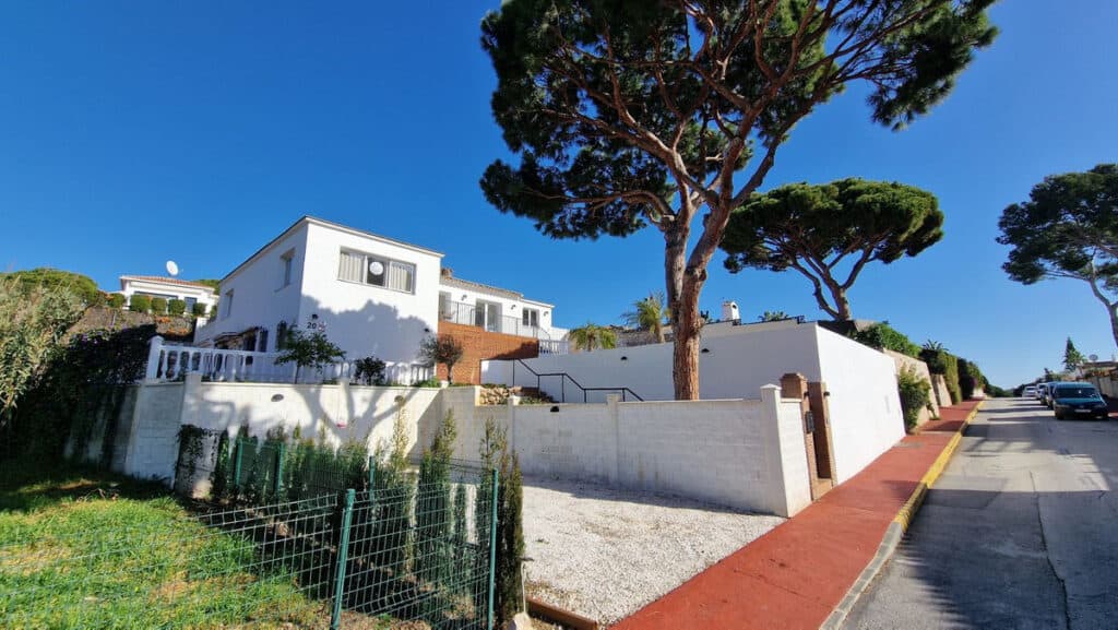 villa for Sales in Calahonda
