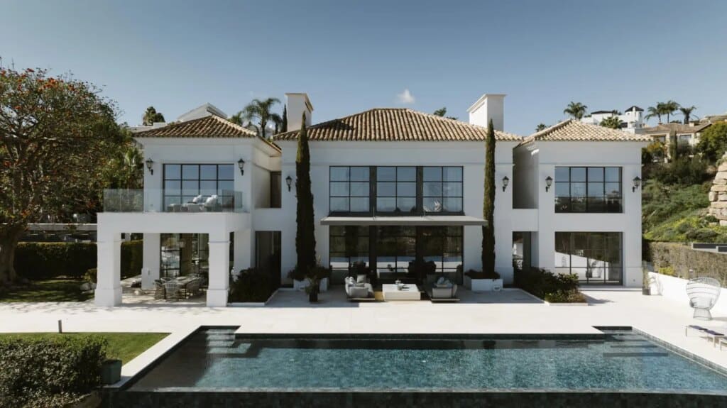 villa for sale in El Paraiso
