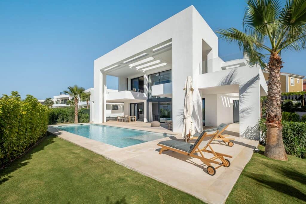 villa for sale in El Paraiso