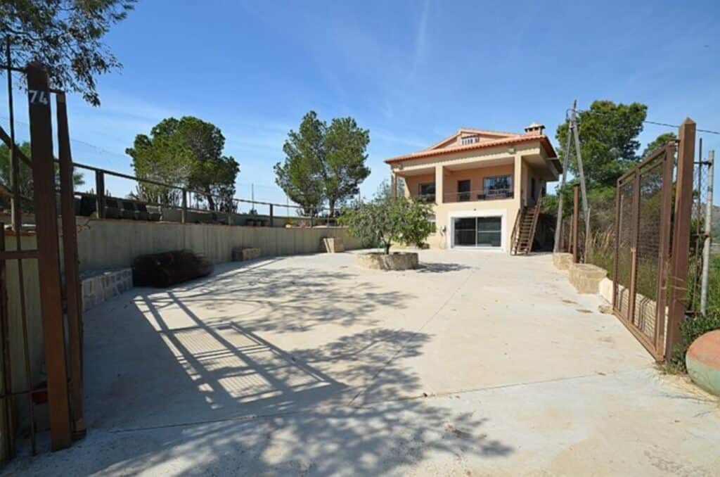 villa for sale in Gea Y Truyols