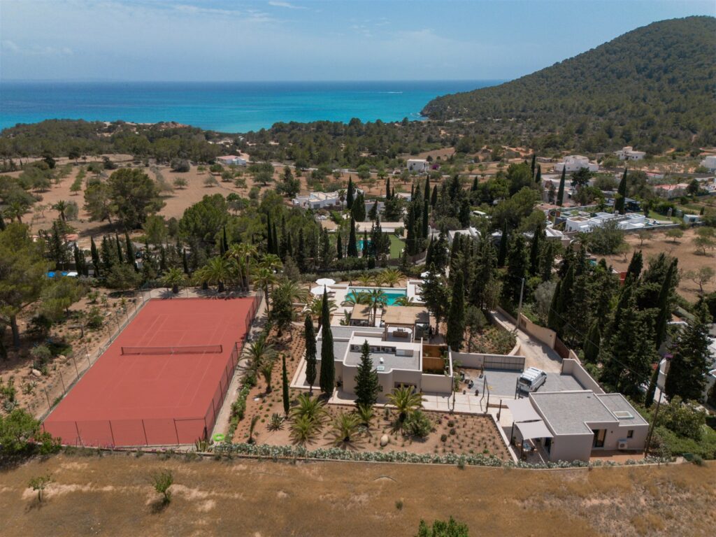 villa for sale in Cala Jondal