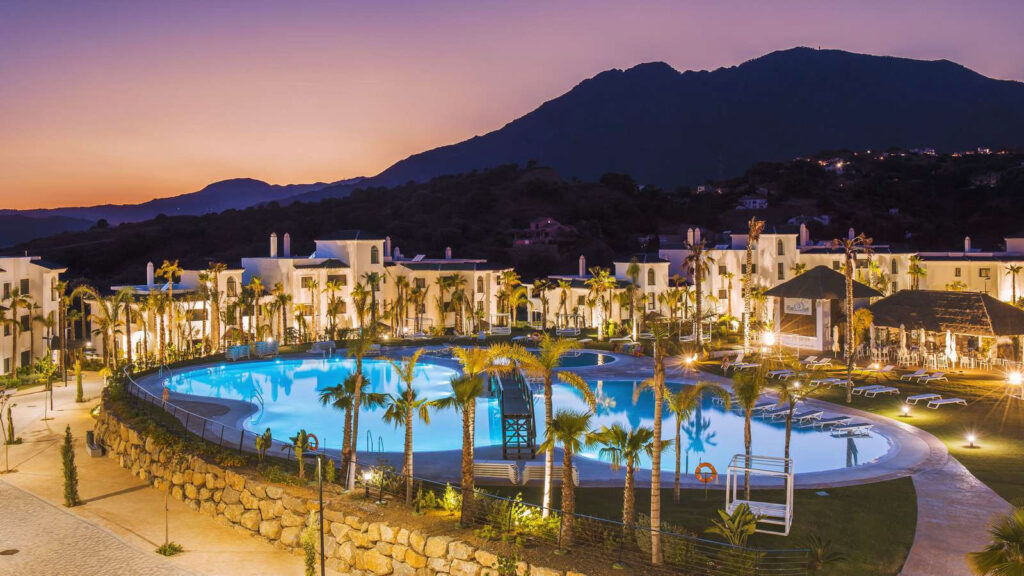 Apartment for sale in Estepona