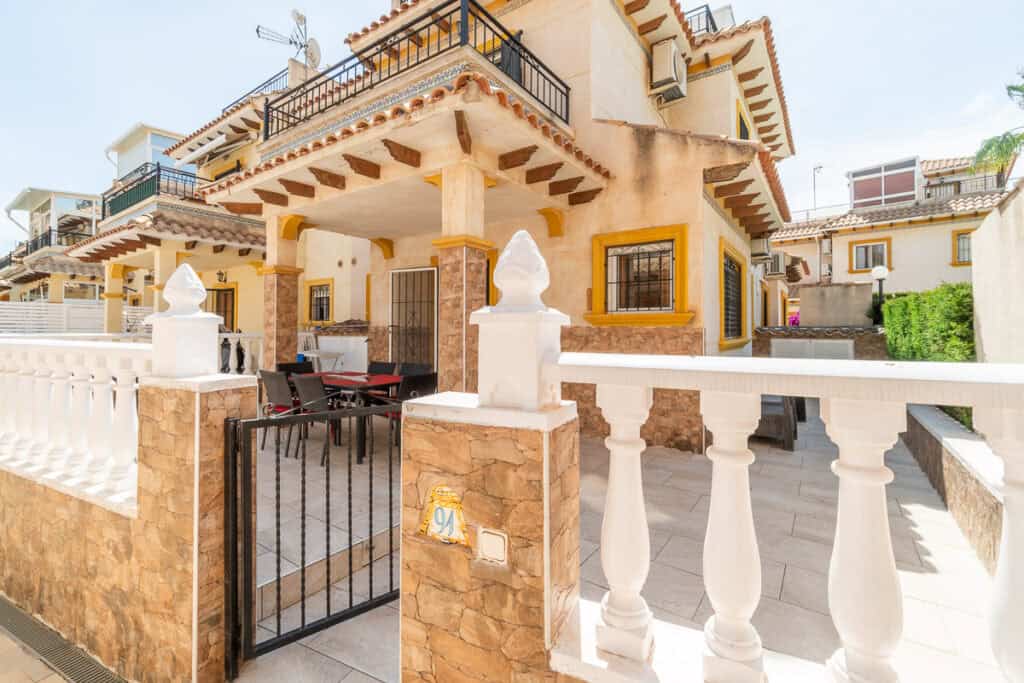 Apartment for Sales in