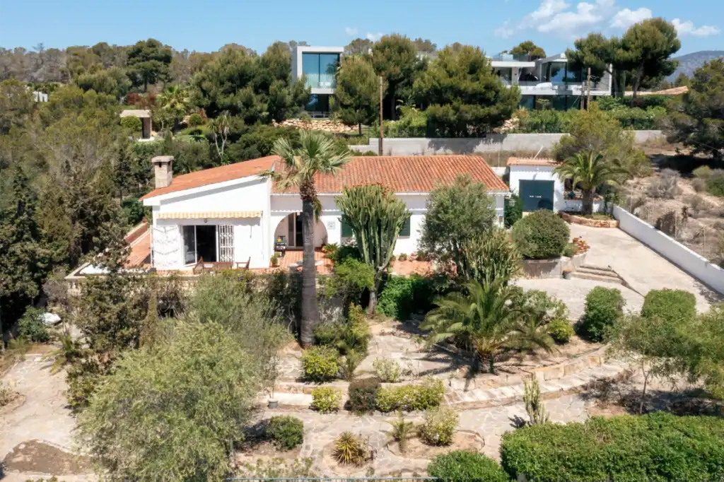 Villa for sale in Cala Vinyes