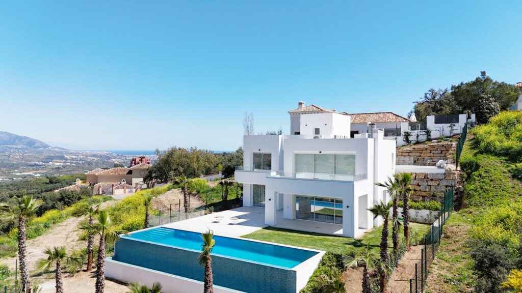 Villa for 1600000 in La Mairena