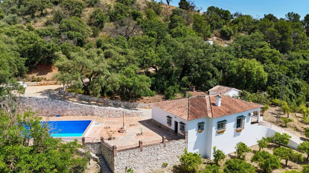 Country House for 690000 in Alhaurín El Grande