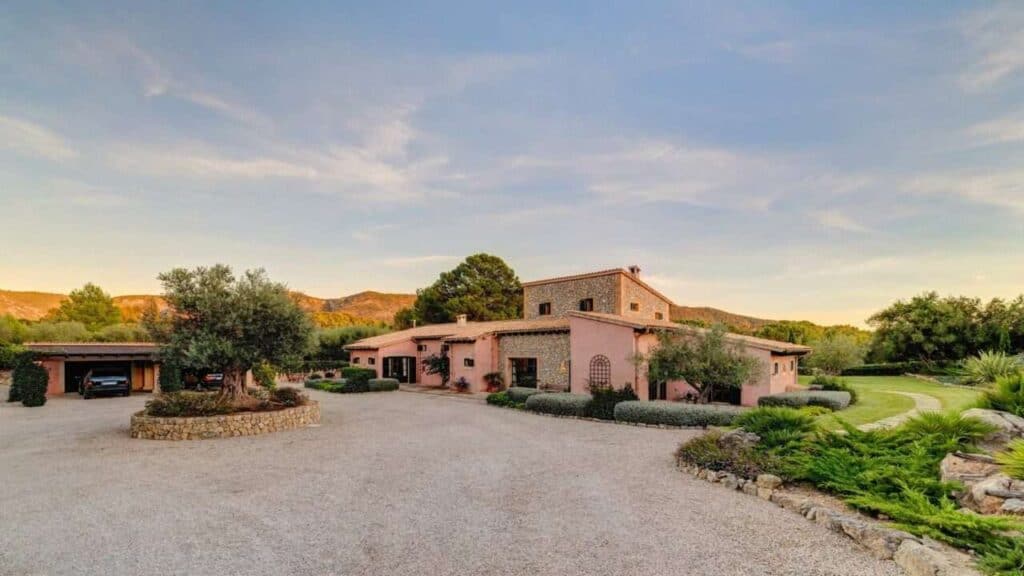 Country House for sale in Calvia