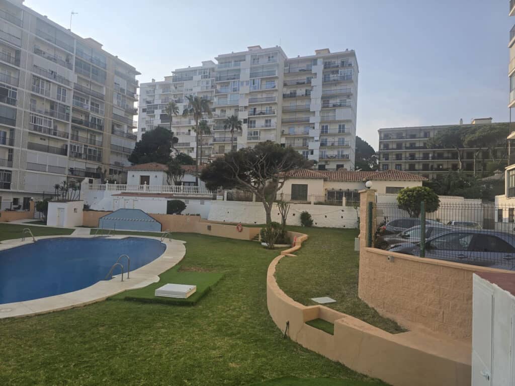 Apartment for sale in Calahonda
