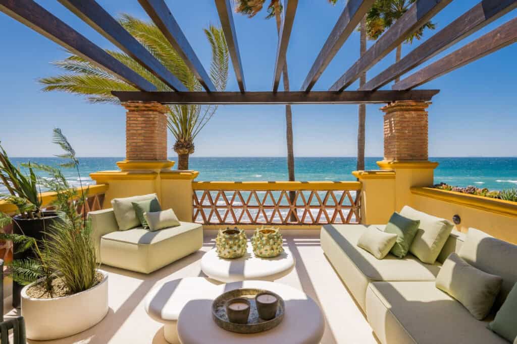 Apartment for sale in Marbella East