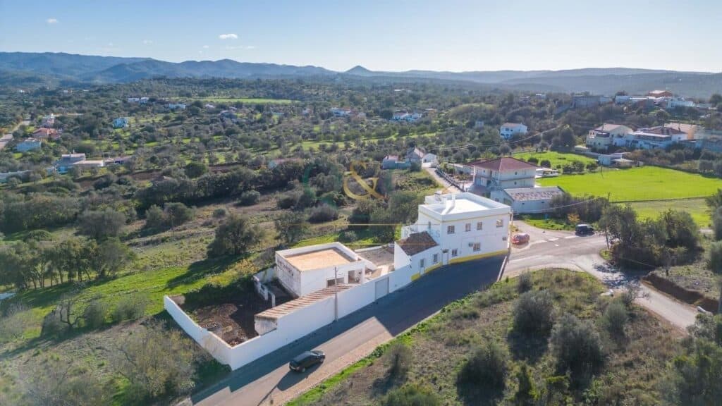 villa for Sale in Loulé