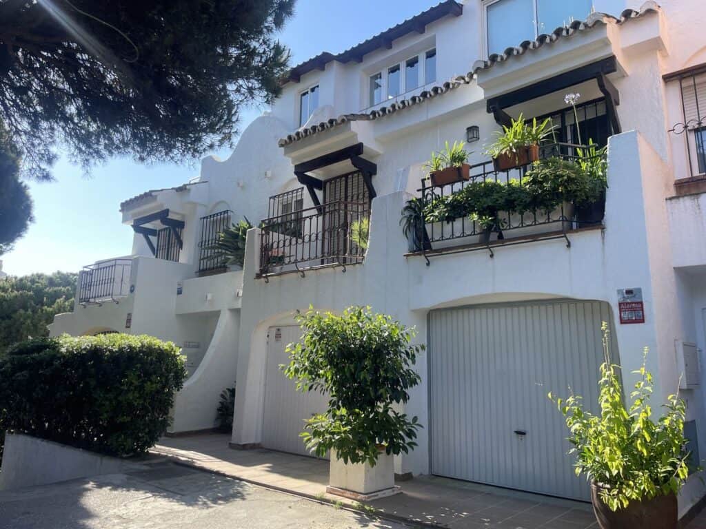 town house for Sales in Calahonda
