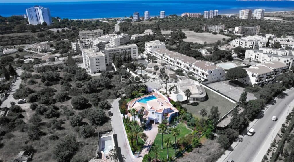 Villa for sale in ALVOR