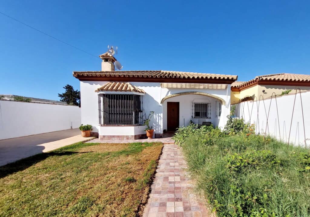 villa for sale in Chiclana De La Frontera
