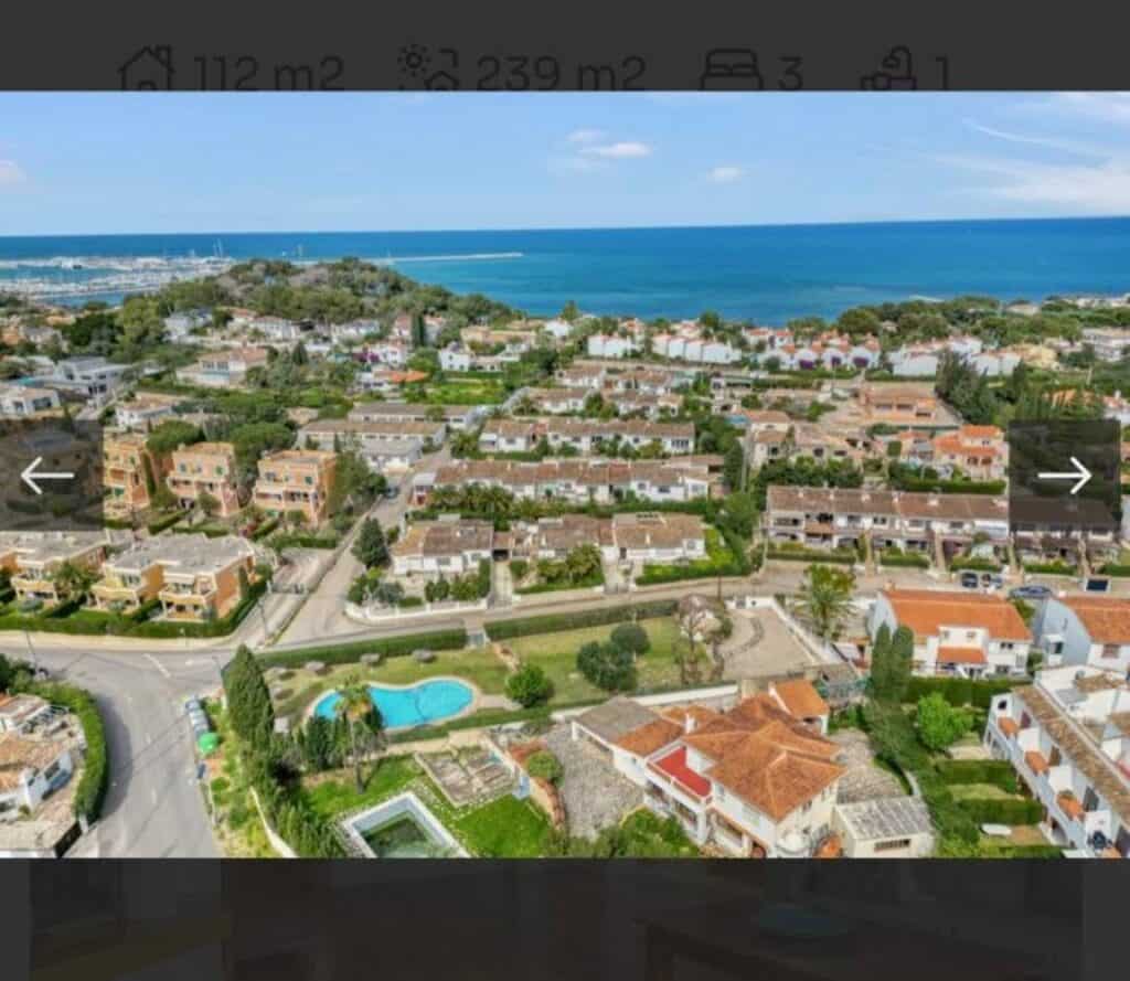 Villa for sale in Denia