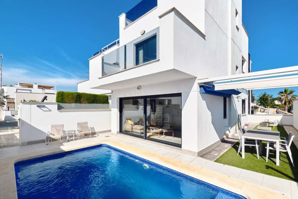 Villa for sale in Torre de la Horadada