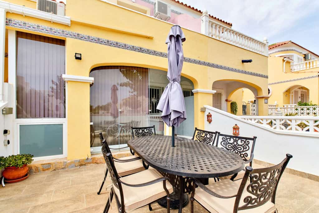 Town House for sale in Pinar de Campoverde