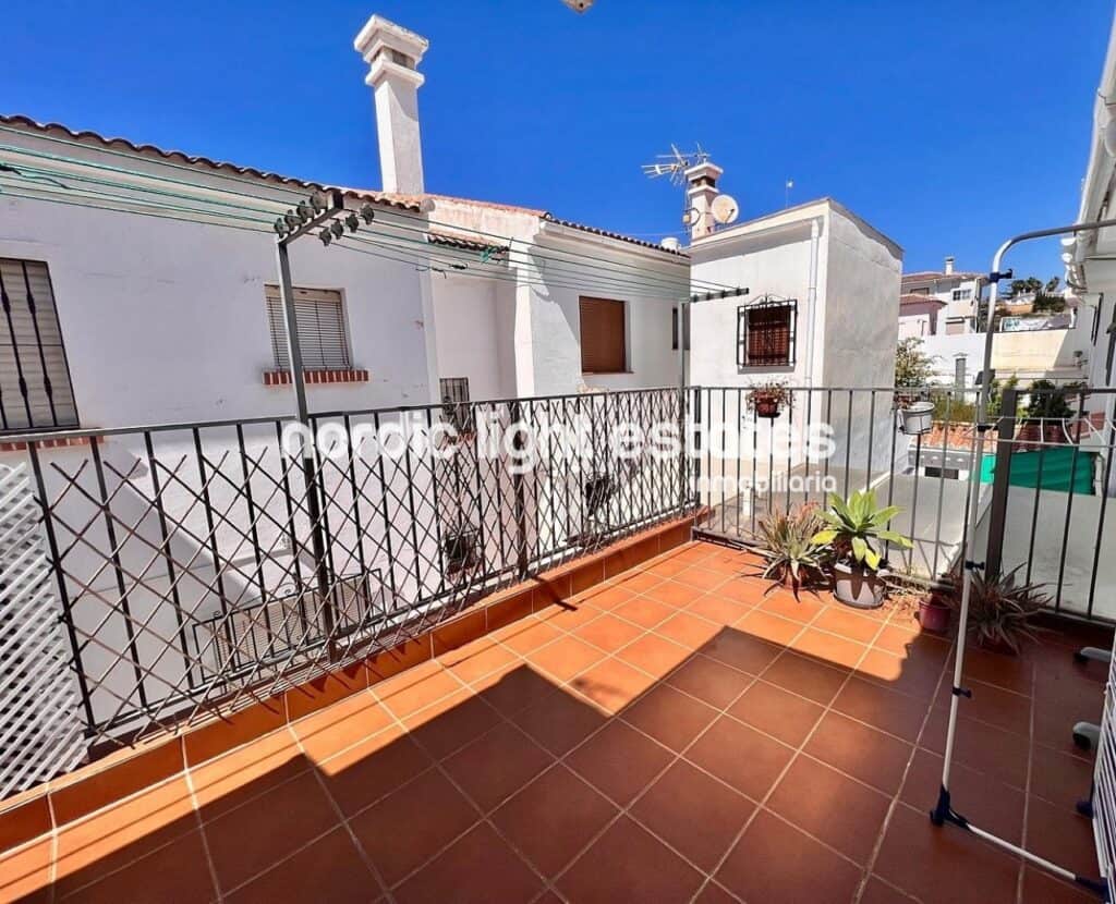 Villa for sale in Torrox Costa
