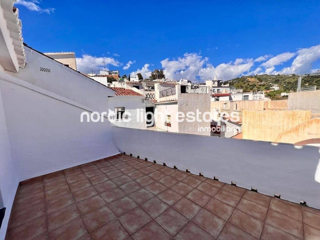 Villa for sale in Torrox