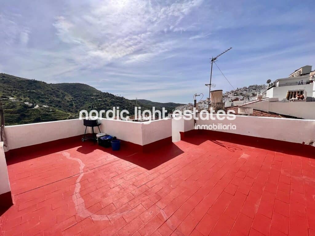 Villa for sale in Torrox