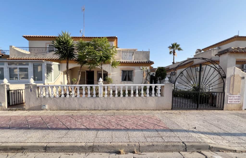 Town house for sale in Playa Flamenca