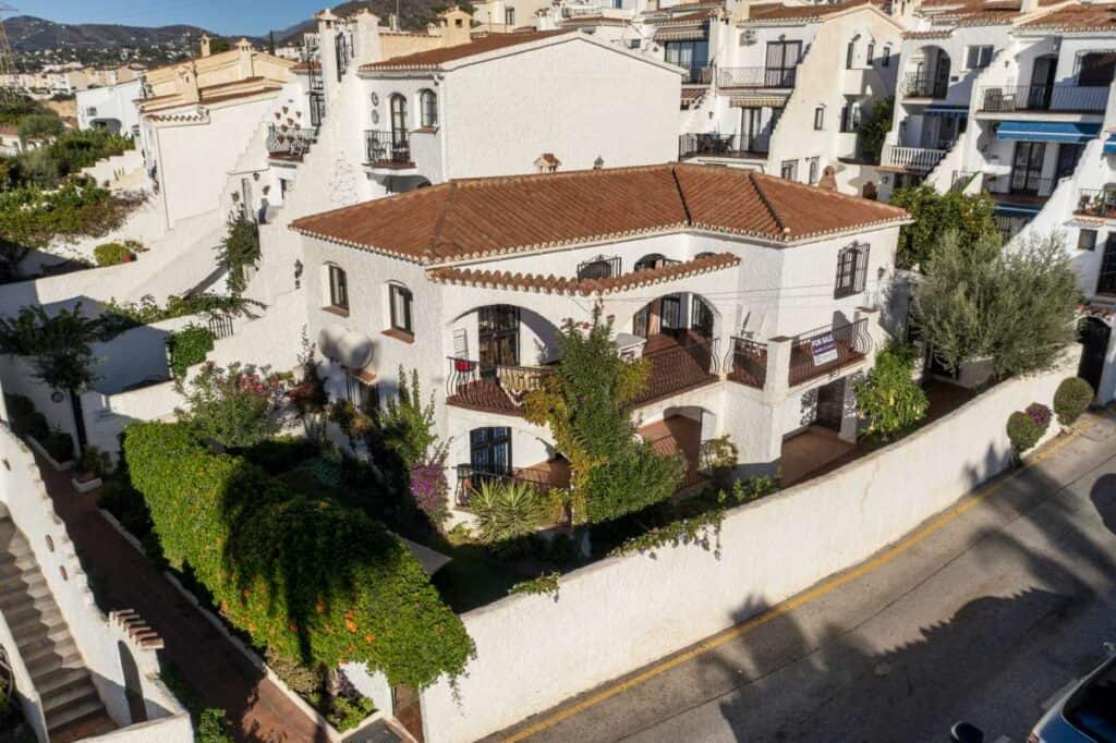 Villa for Sales in Nerja