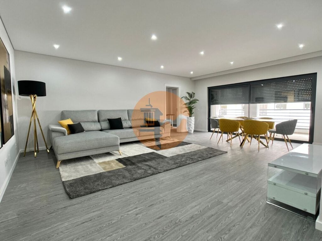 apartment for Sale in Quelfes