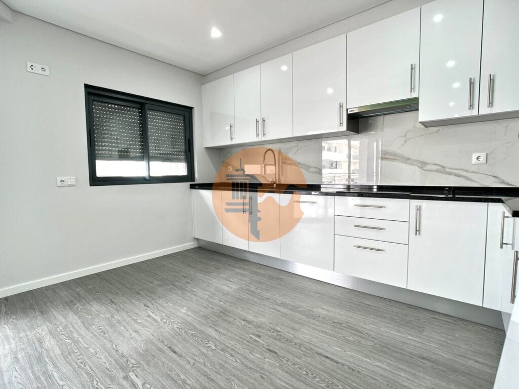 apartment for Sale in Quelfes