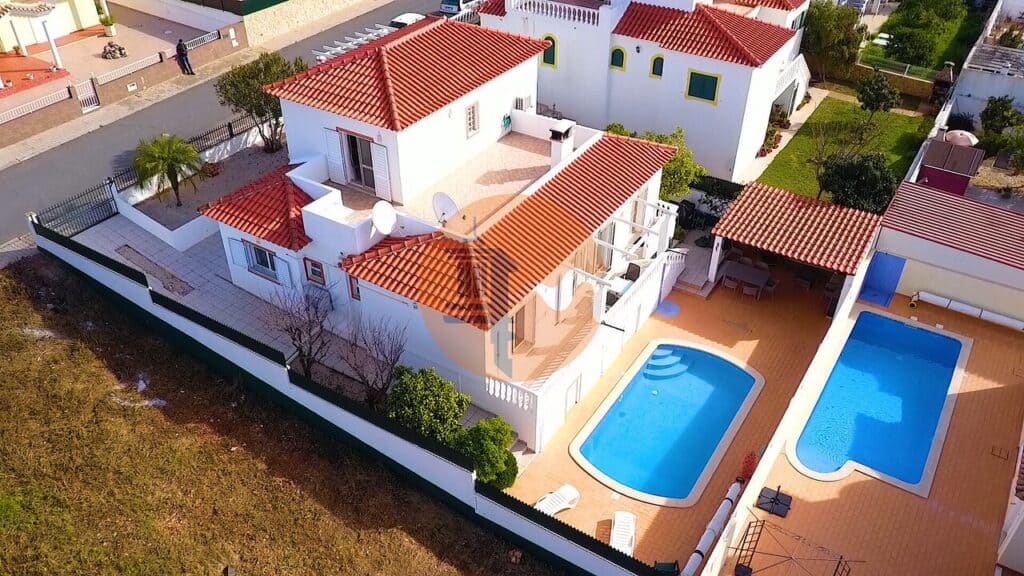 villa for Sale in Altura