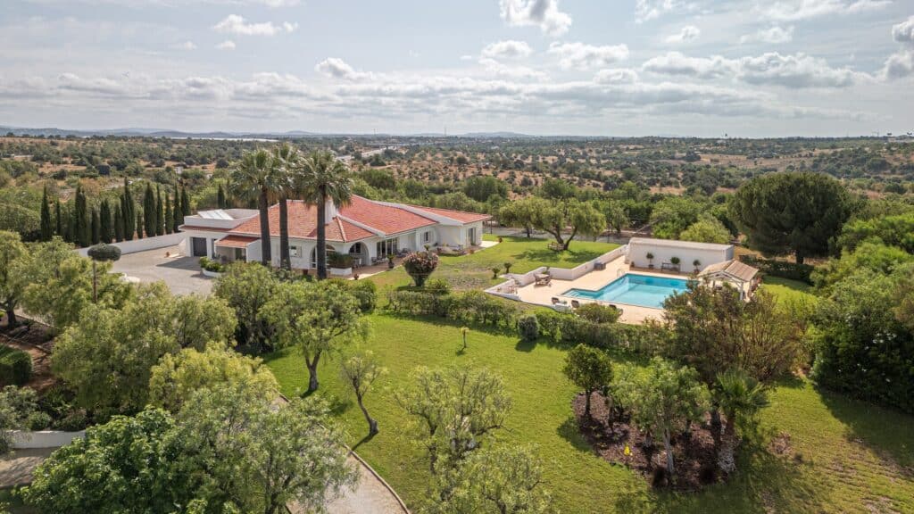 villa for Sale in Albufeira