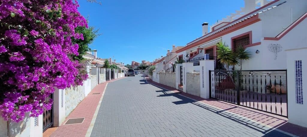  Alicante