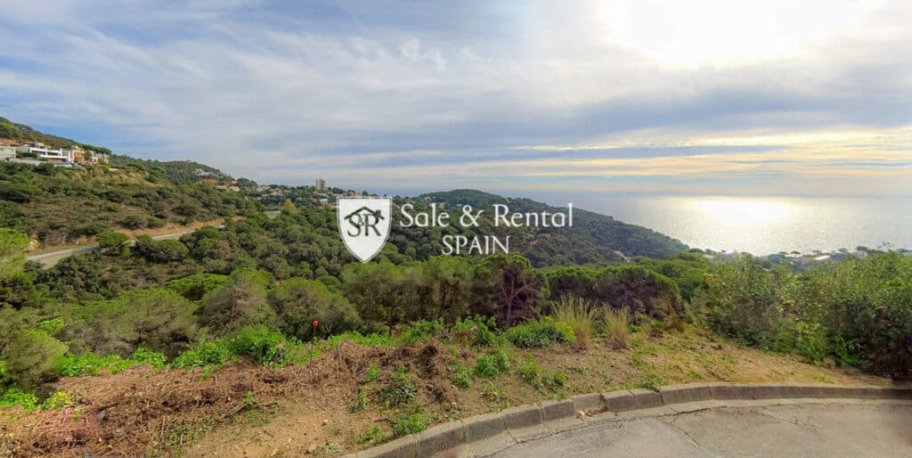 Plot for sale in Lloret De Mar