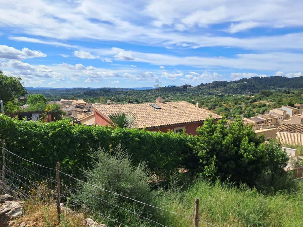 Plot for sale in Caimari
