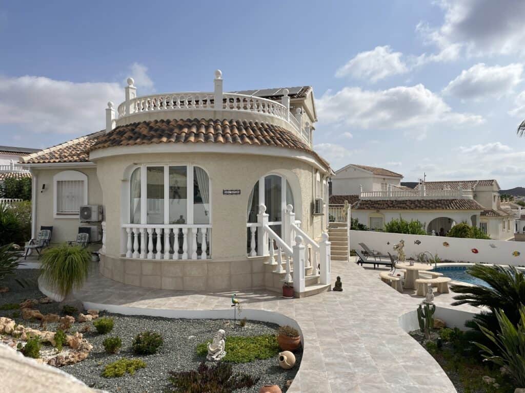 villa for sale in Camposol