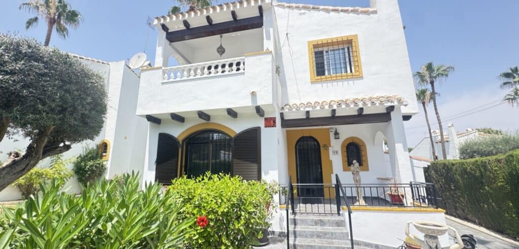 Villa for sale in Orihuela Costa