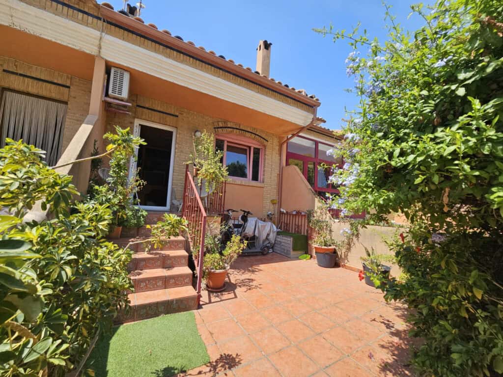 Town House for Sales in Torre De La Horadada