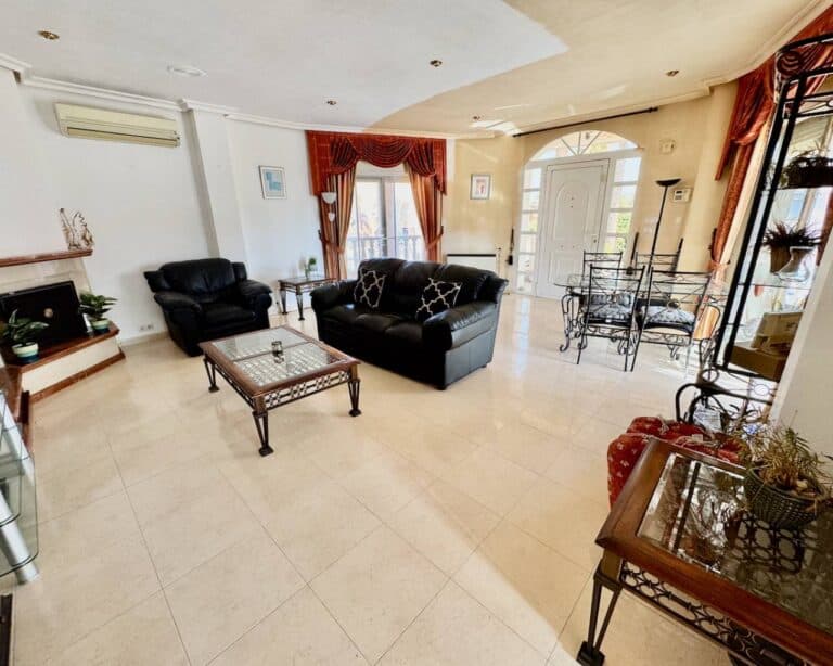 Villa for Sales in Benferri, Alicante 4