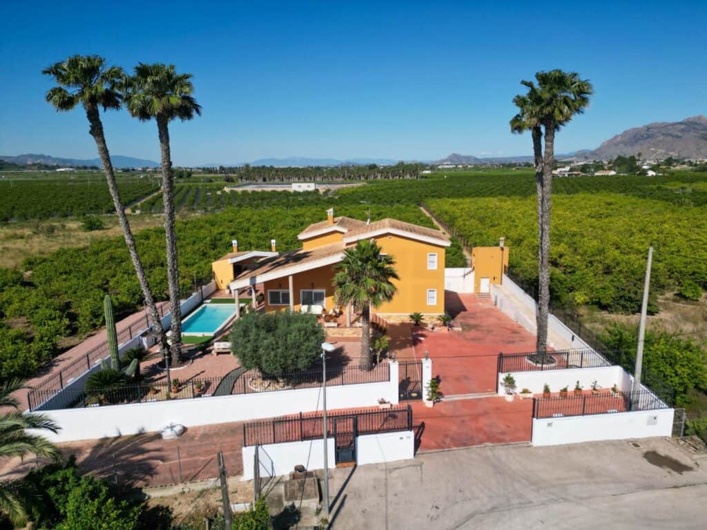 Country House for Sales in Orihuela