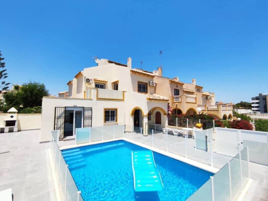 Town House for Sales in Playa Flamenca