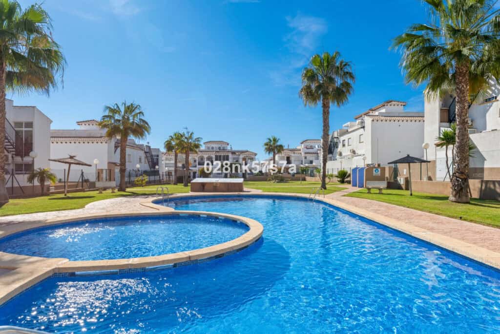 Penthouse for sale in Punta Prima