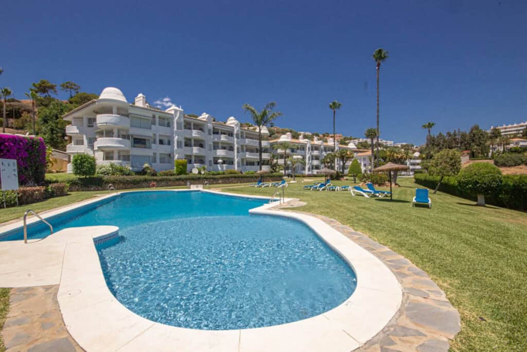 apartment for Sales in Calahonda