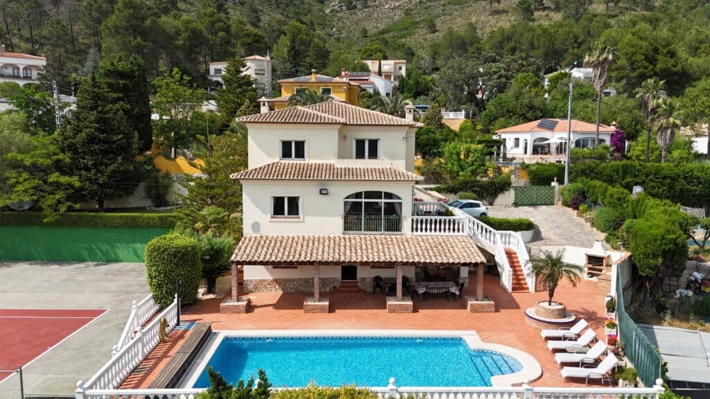 villa for sale in La Drova