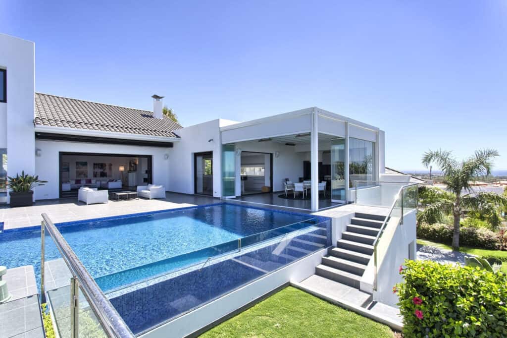 Villa for sale in  Malaga