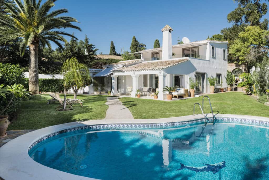 Villa for Sales in Benahavis