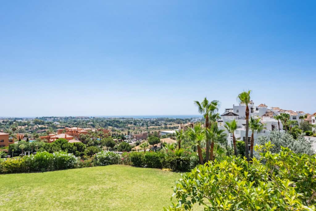 Apartment for sale in Benahavis Malaga