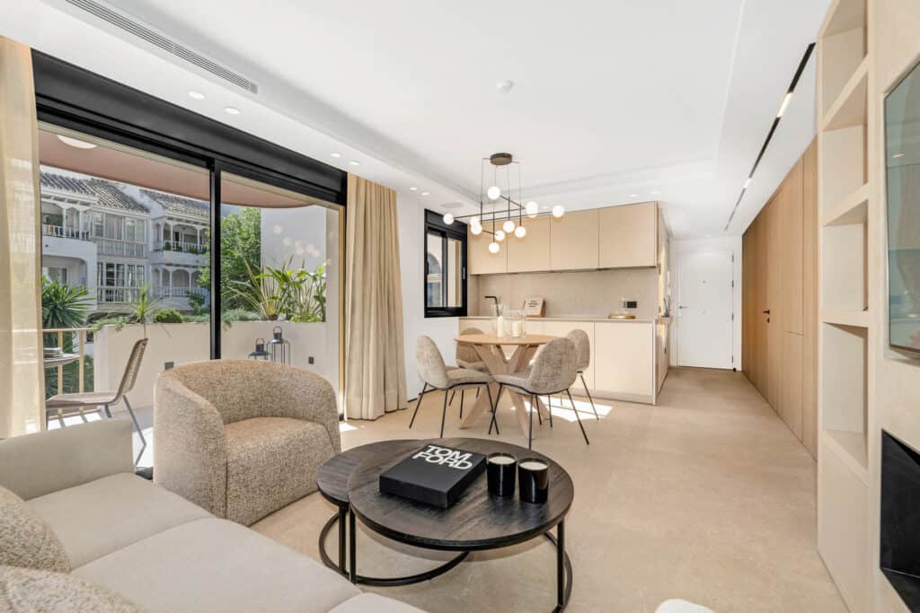 Apartment for sale in Nueva Andalucia Malaga