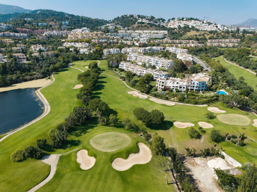 Penthouse for Sale in Benahavis