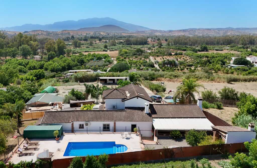 Country House for 545000 in Coín