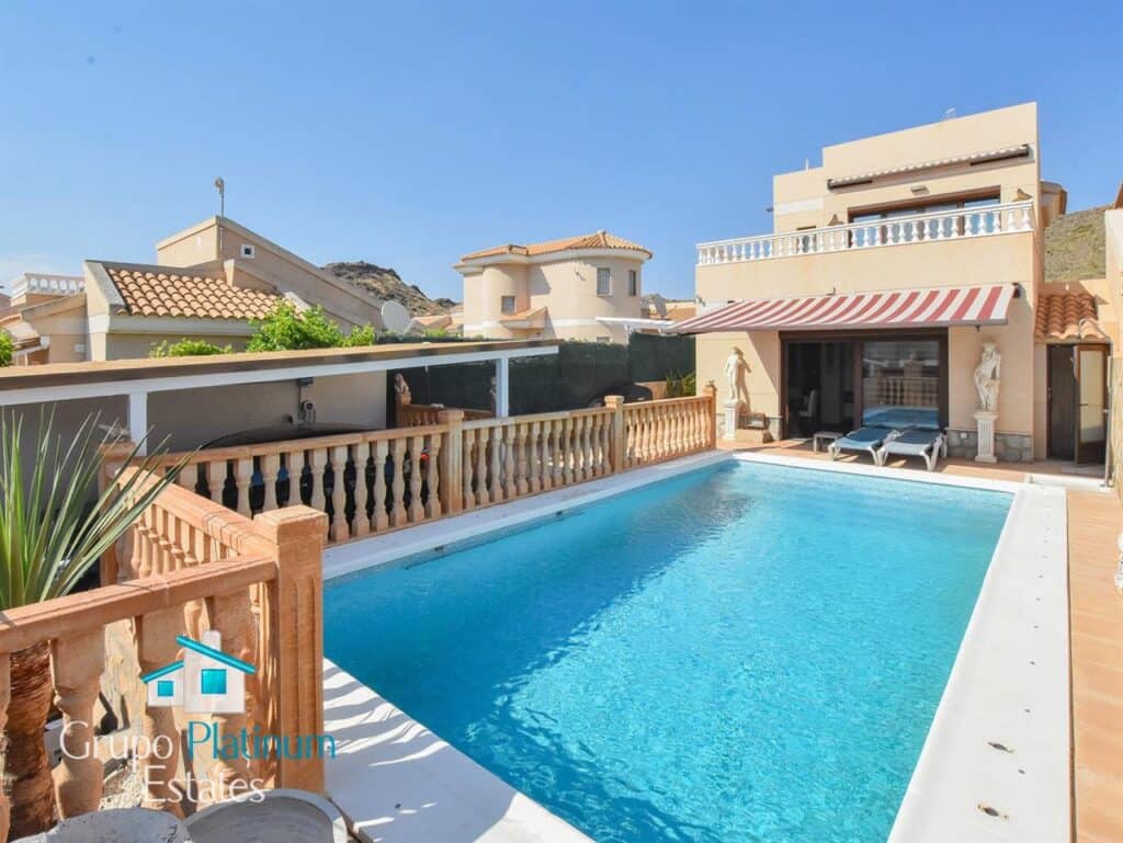 villa for sale in SAN JUAN DE LOS TERREROS