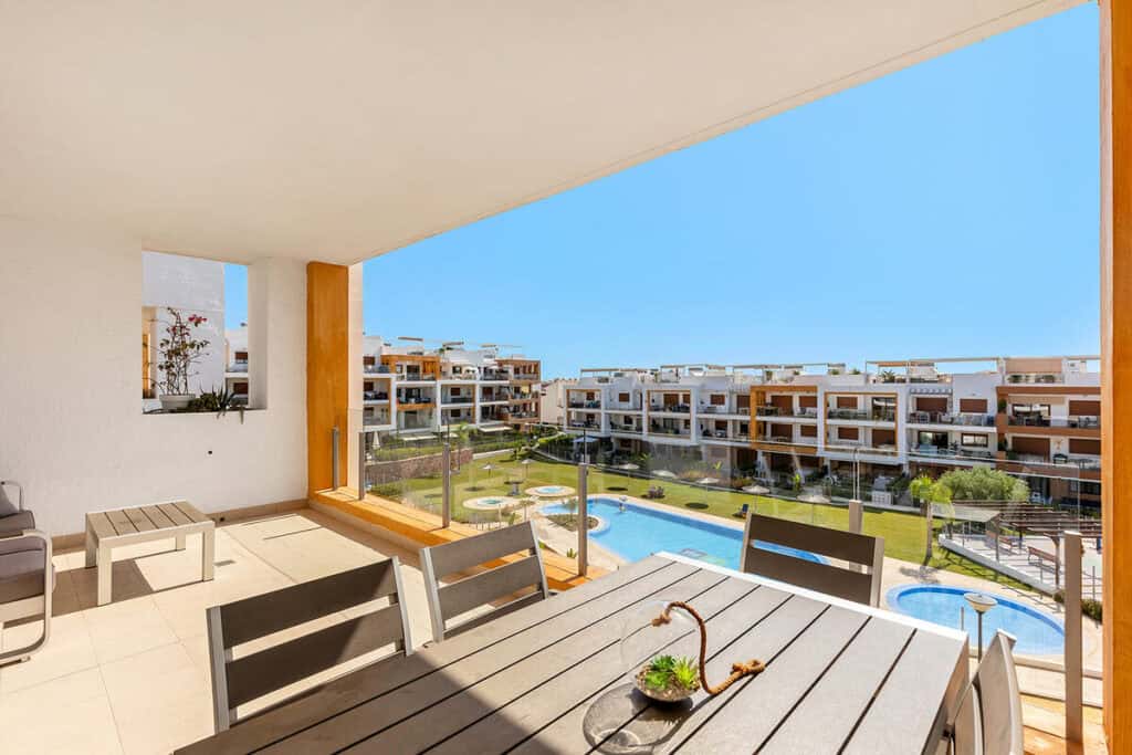 Apartment for Sales in  Orihuela Costa