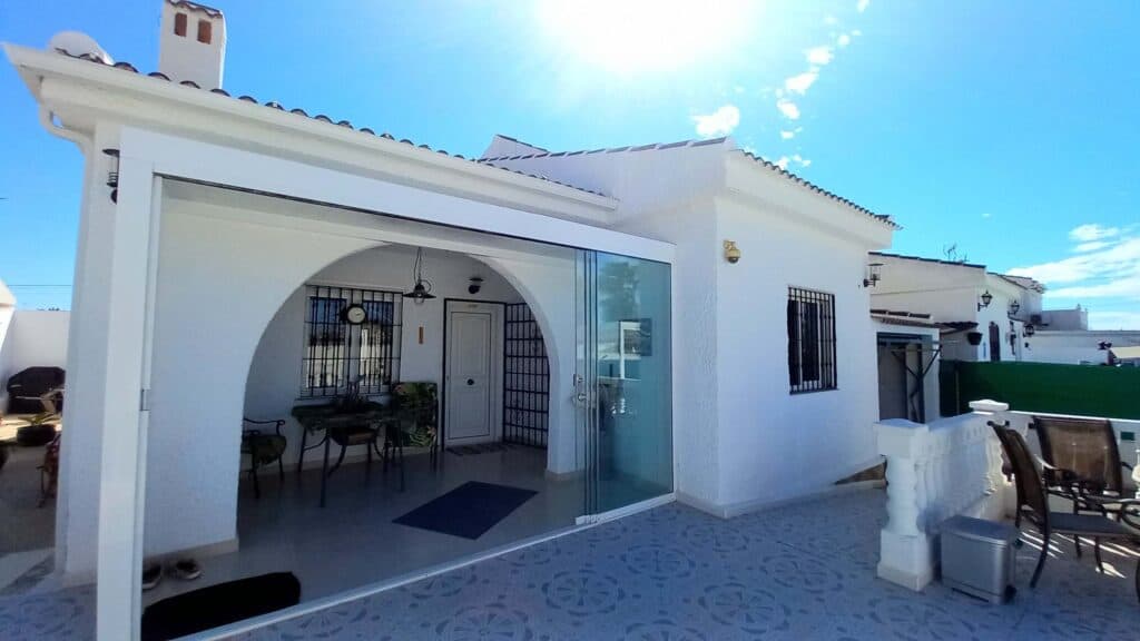 Villa for sale in Torrevieja